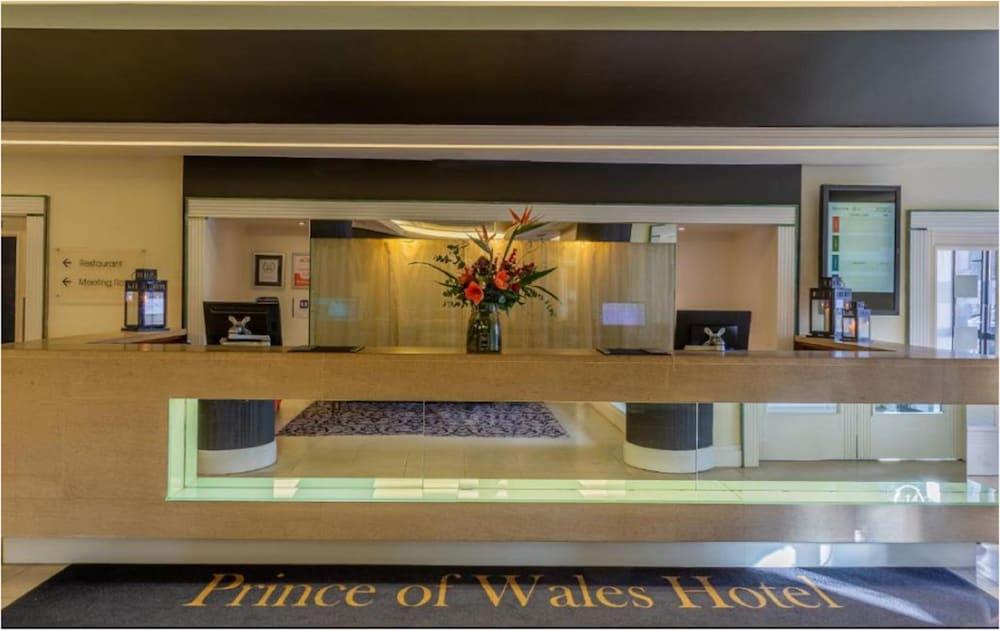 Prince Of Wales Hotel Athlone Exteriör bild